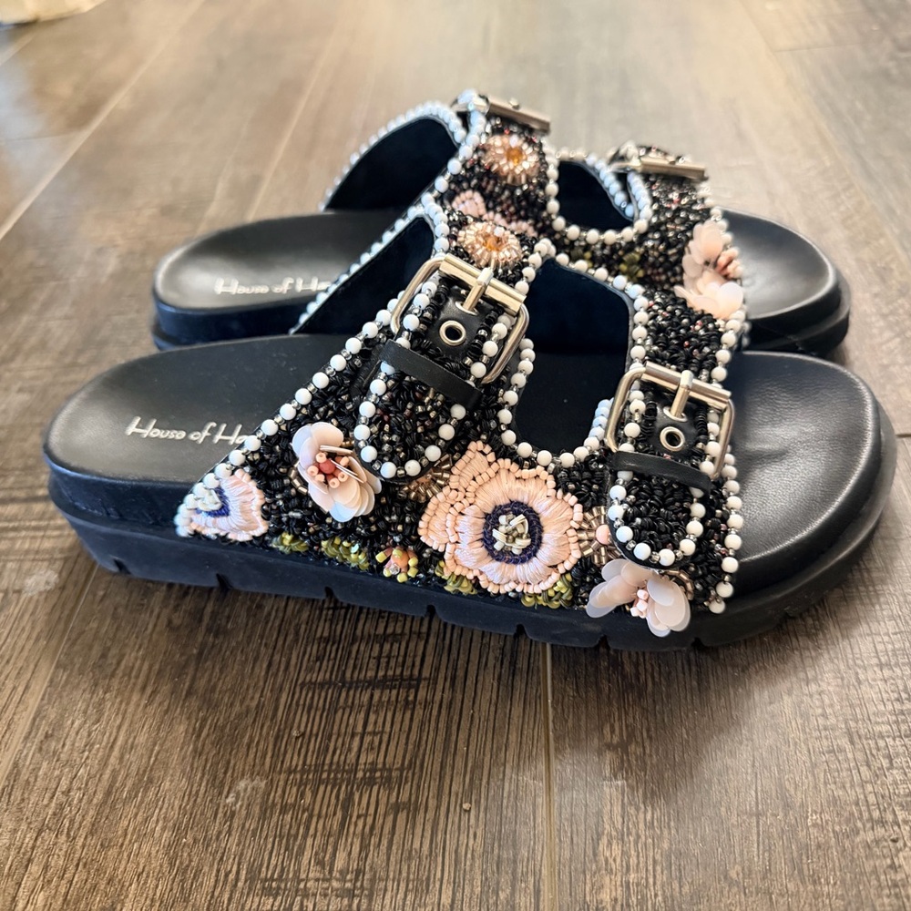 House of Harlow 1960 Black and Pink Embellished Sandals